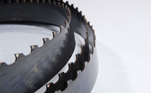 渝中撞击材料中的硬点，会给带锯条带来哪些损伤？